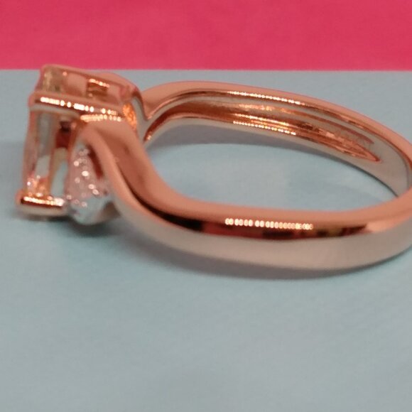 Genuine morganite ring, size 6 - Picture 6 of 9